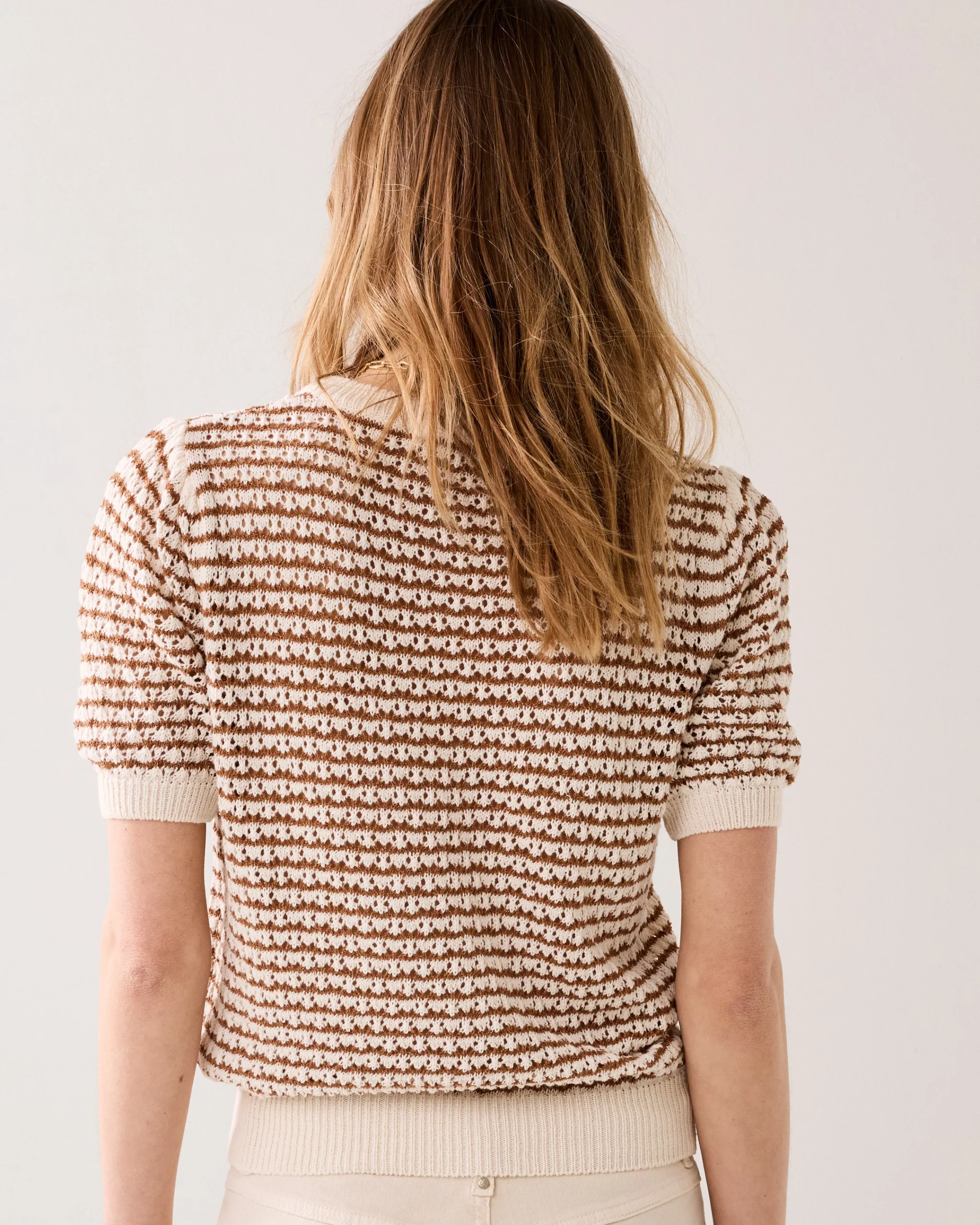 Ajourgebreide trui korte mouw - Afbeelding 4