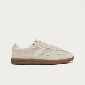 Beige sneakers met kanten details crochet cream