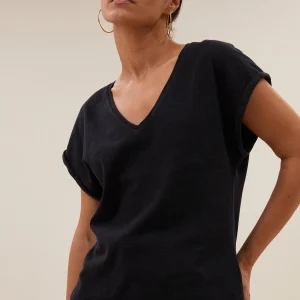 Zwart t-shirt momi logo top