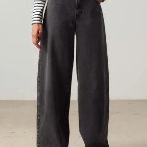 XL straight jeans influential lady